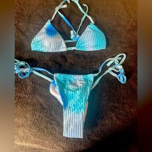 Super soft Tye due suit